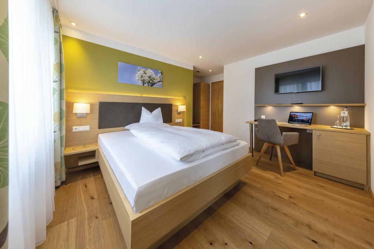 Gasthof - Hotel Zum Ochsen Gmbh Berghulen Kültér fotó
